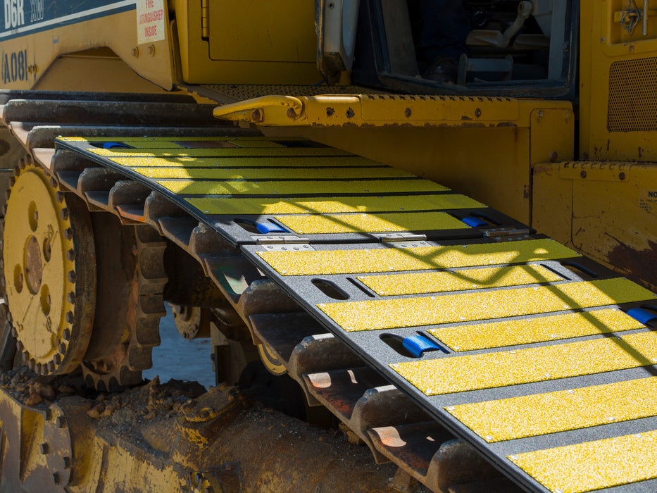 Dozer Maintenance 2-Piece Strappable Mat 28.3″ × 78.7″ — Anti-Slip Track Walkway Mat