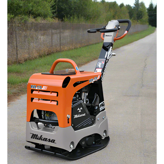Reversible Plate Compactor | Honda GX160 | 5283 lb CF | 15.8" Plate | Multiquip MVH128GH