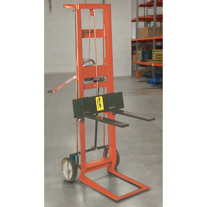 Wesco 260018 Two-Wheeled Steel Winch Pedalift – 750 lb Capacity, 40″ Lift, 18″ × 3″ Forks